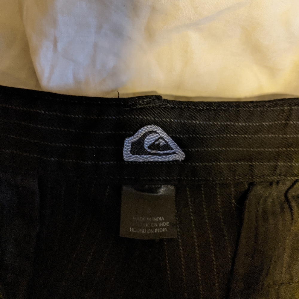 Men's Quicksilver Shorts - Picture 4 of 8